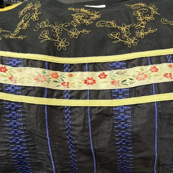 Anthropologie Snak silk embroidered midi skirt size 4 - Picture 5 of 6